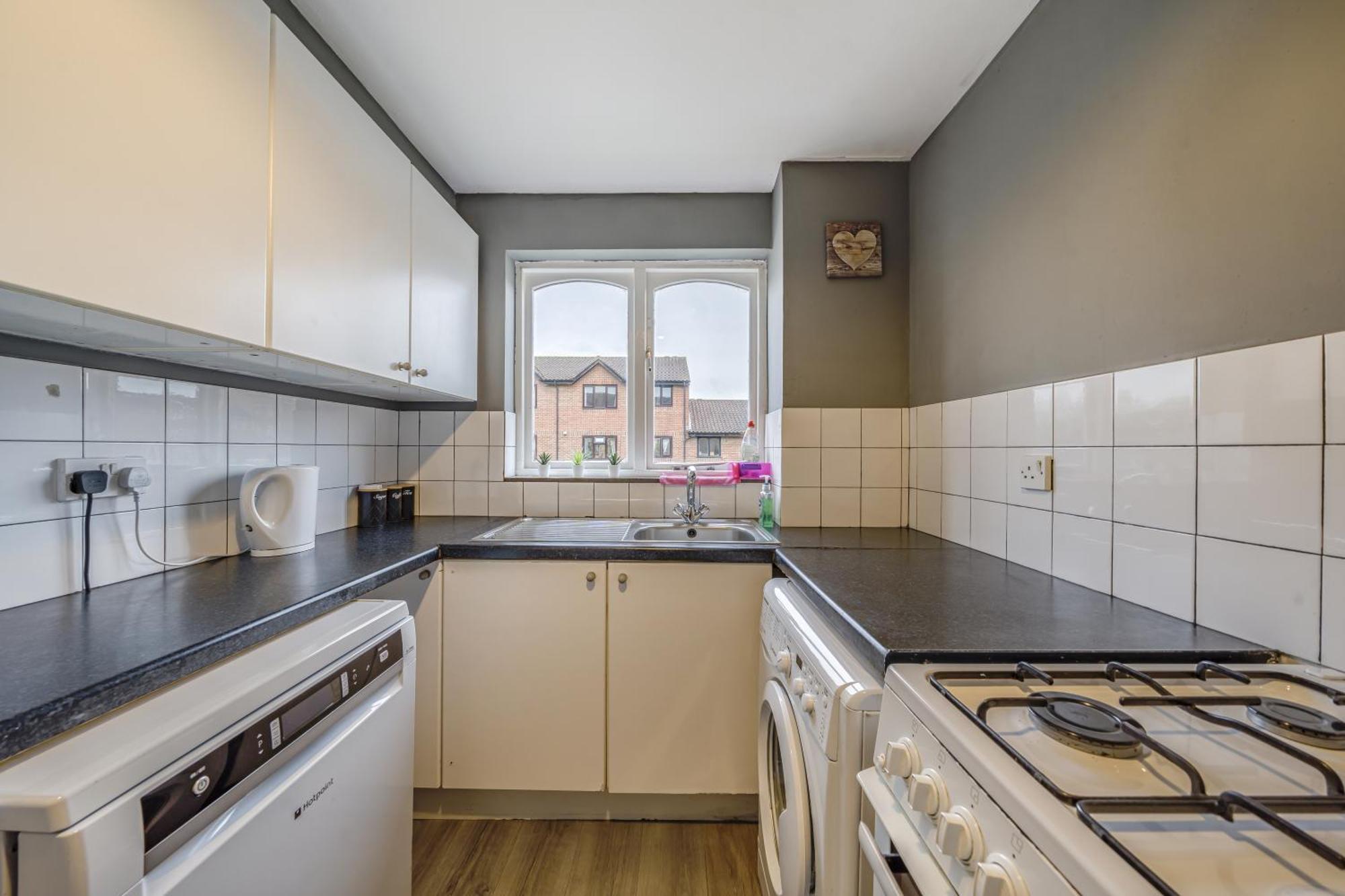 Cosy 2 Bdr Flat With Free Parking Near Tower Bridge London